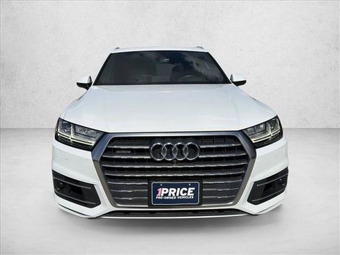Used 2018 Audi Q7 3.0T Prestige AWD/4WD image 9