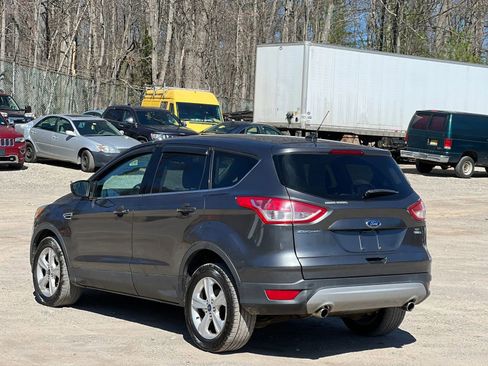 Used 2015 Ford Escape SE image 4