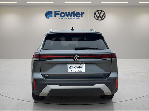 New 2026 Volkswagen Tiguan SE AWD/4WD image 6