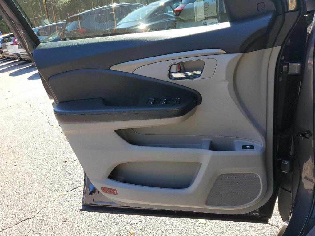 Used 2021 Honda Pilot EX image 31
