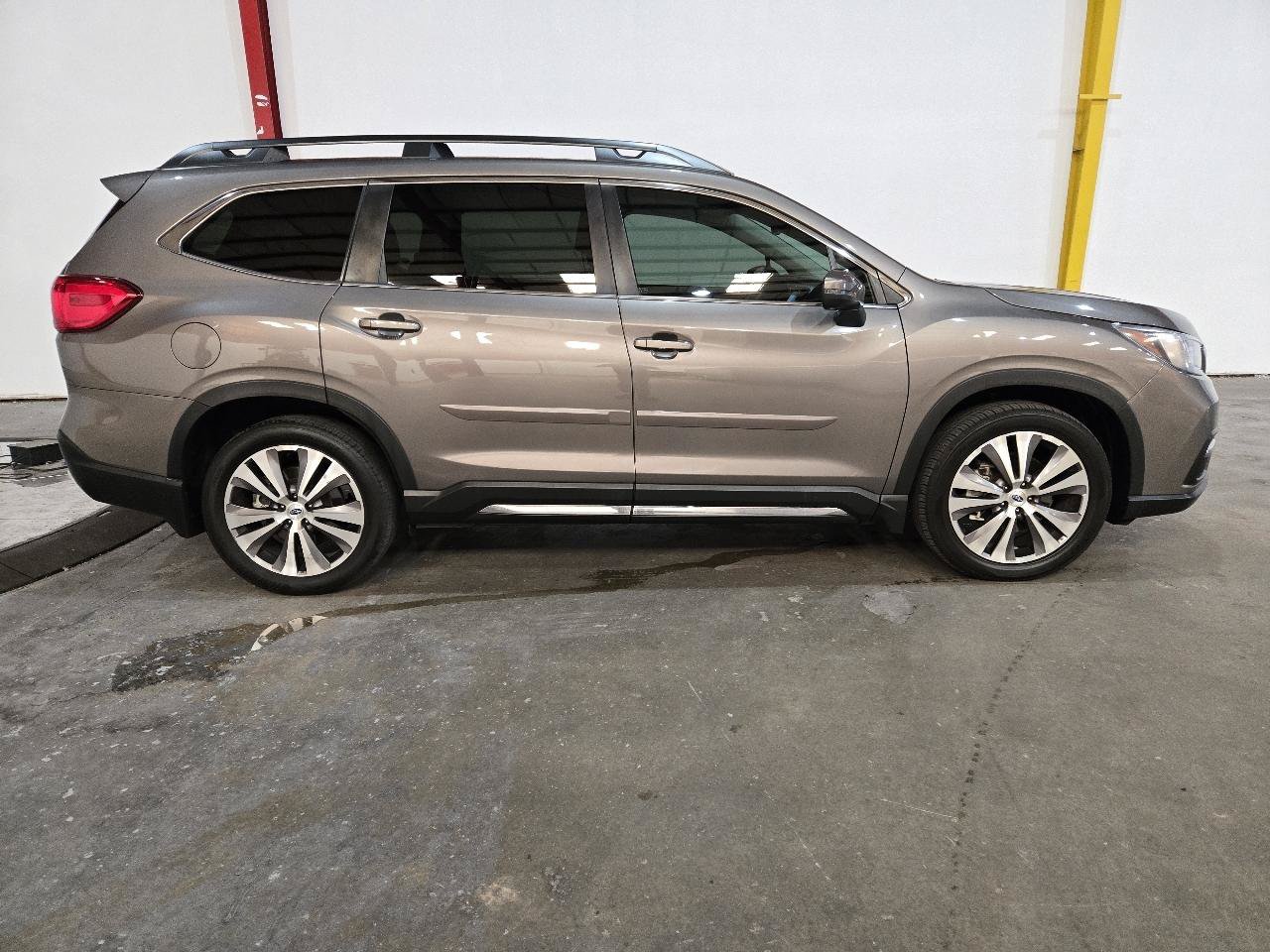 Used 2021 Subaru Ascent Limited w/ Technology Package AWD/4WD image 19