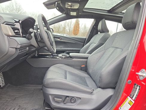 Used 2025 Toyota Camry XSE w/ Premium Plus Package image 13