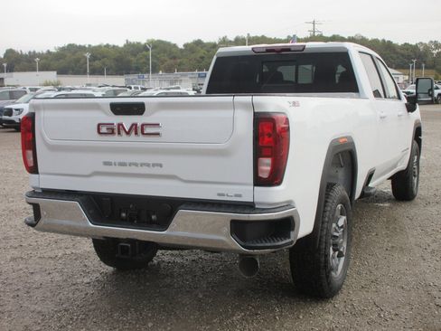 New 2026 GMC Sierra 3500 SLE w/ SLE Value Package image 5