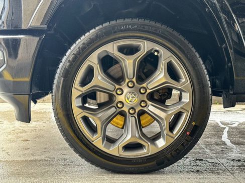 Used 2021 RAM 1500 Limited image 11