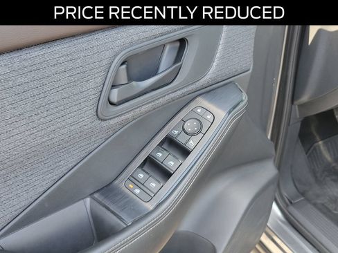 Used 2021 Nissan Rogue S FWD image 20