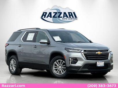 Used 2023 Chevrolet Traverse LT w/ Rear Camera Mirror Package