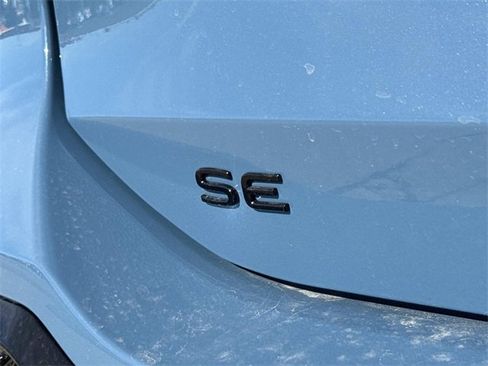 New 2026 Volkswagen Tiguan SE R-Line image 5