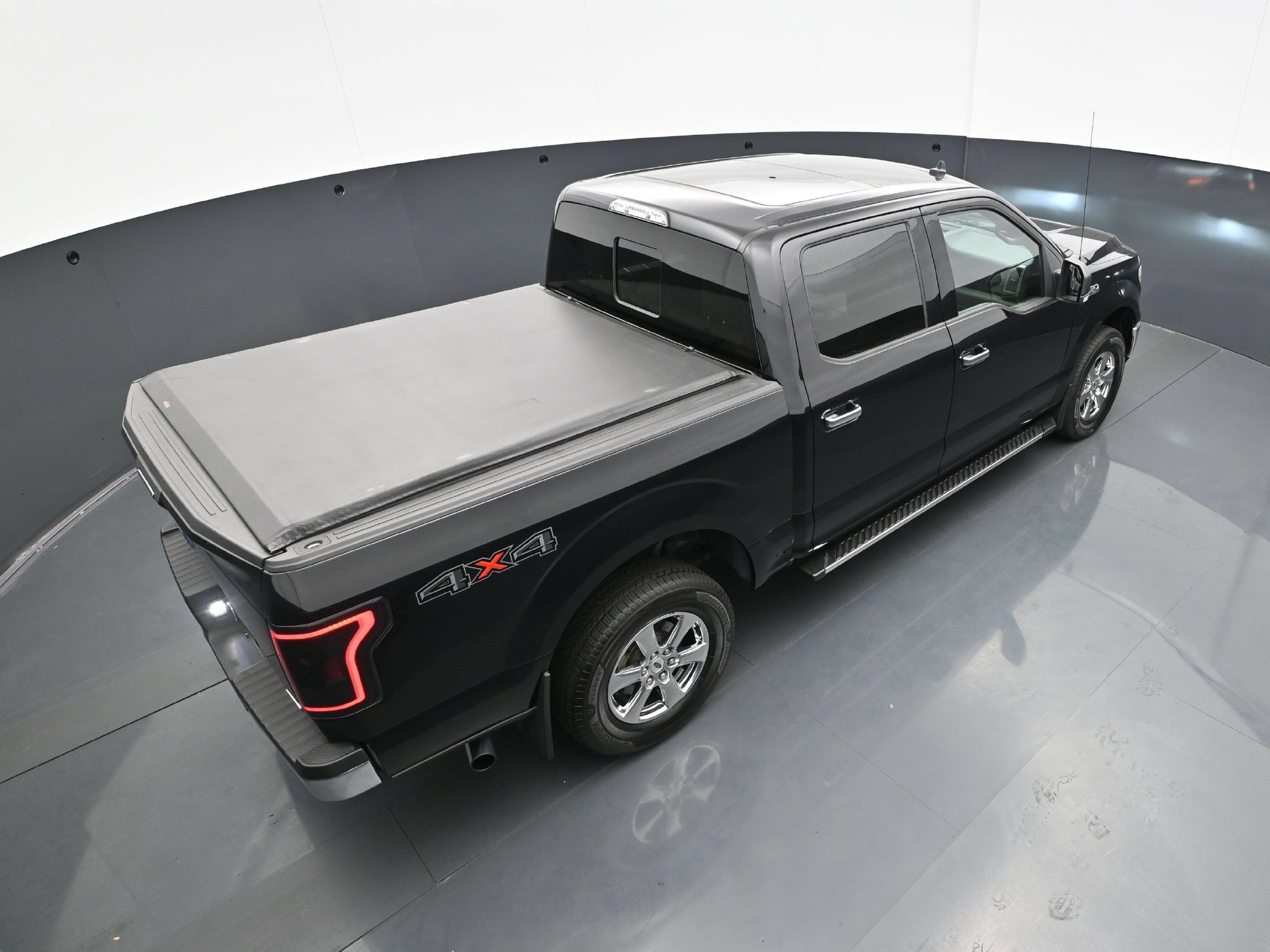 Used 2019 Ford F150 XLT w/ Equipment Group 302A Luxury AWD/4WD image 45
