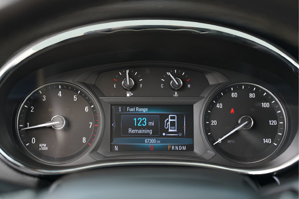 Used 2022 Buick Encore Preferred w/ Safety Package FWD image 13