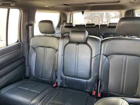 Used 2023 Jeep Wagoneer Series II image 5