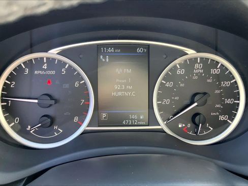 Used 2019 Nissan Sentra SV w/ Special Edition Package image 25