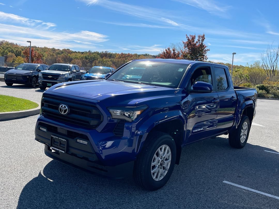 Certified 2024 Toyota Tacoma SR5 AWD/4WD image 13