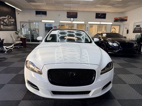 Used 2012 Jaguar XJ L Supercharged RWD image 2