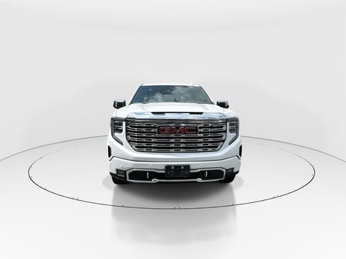 Used 2024 GMC Sierra 1500 Denali w/ Denali Reserve Package image 3