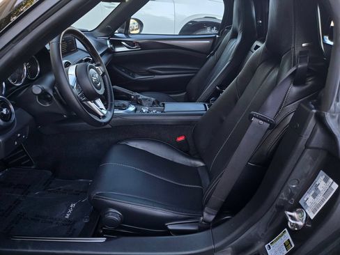 Certified 2025 MAZDA MX-5 Miata Grand Touring RWD image 13