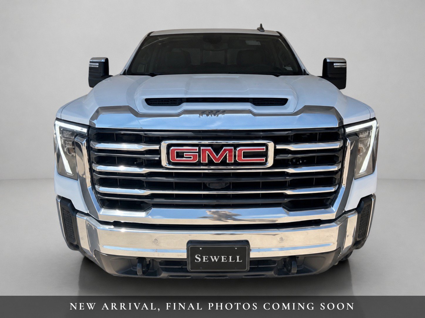Used 2024 GMC Sierra 2500 SLT w/ SLT Premium Package AWD/4WD image 3