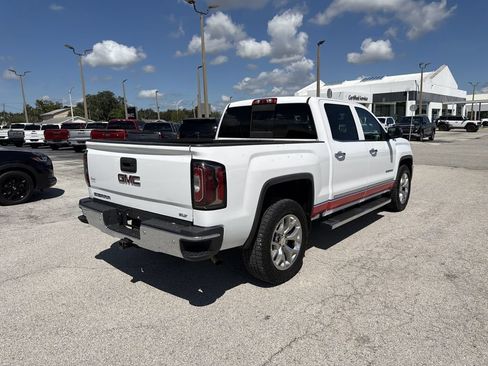 Used 2018 GMC Sierra 1500 SLT AWD/4WD image 4