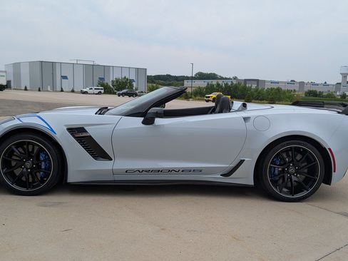 Used 2018 Chevrolet Corvette Z06 w/ Carbon 65 Edition RWD image 6