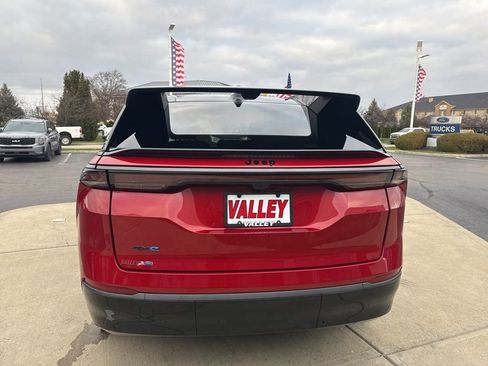 Used 2024 Jeep Wagoneer Launch Edition image 7