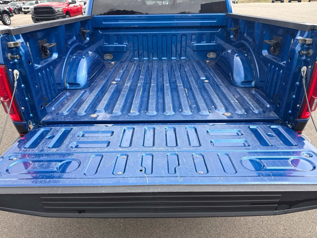 Used 2017 Ford F150 Lariat w/ Equipment Group 502A Luxury AWD/4WD image 3