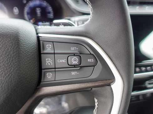 New 2026 Jeep Grand Cherokee Limited image 14