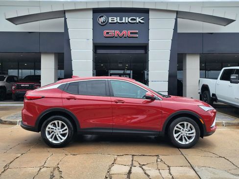New 2026 Buick Envista Preferred w/ Convenience I Package FWD image 3