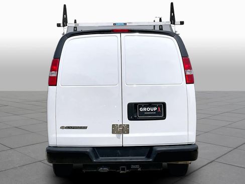 Used 2021 Chevrolet Express 2500 w/ Driver Convenience Package RWD image 5
