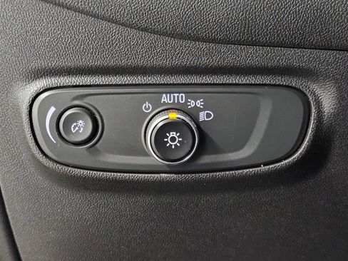 Certified 2024 Chevrolet Equinox LT FWD image 32