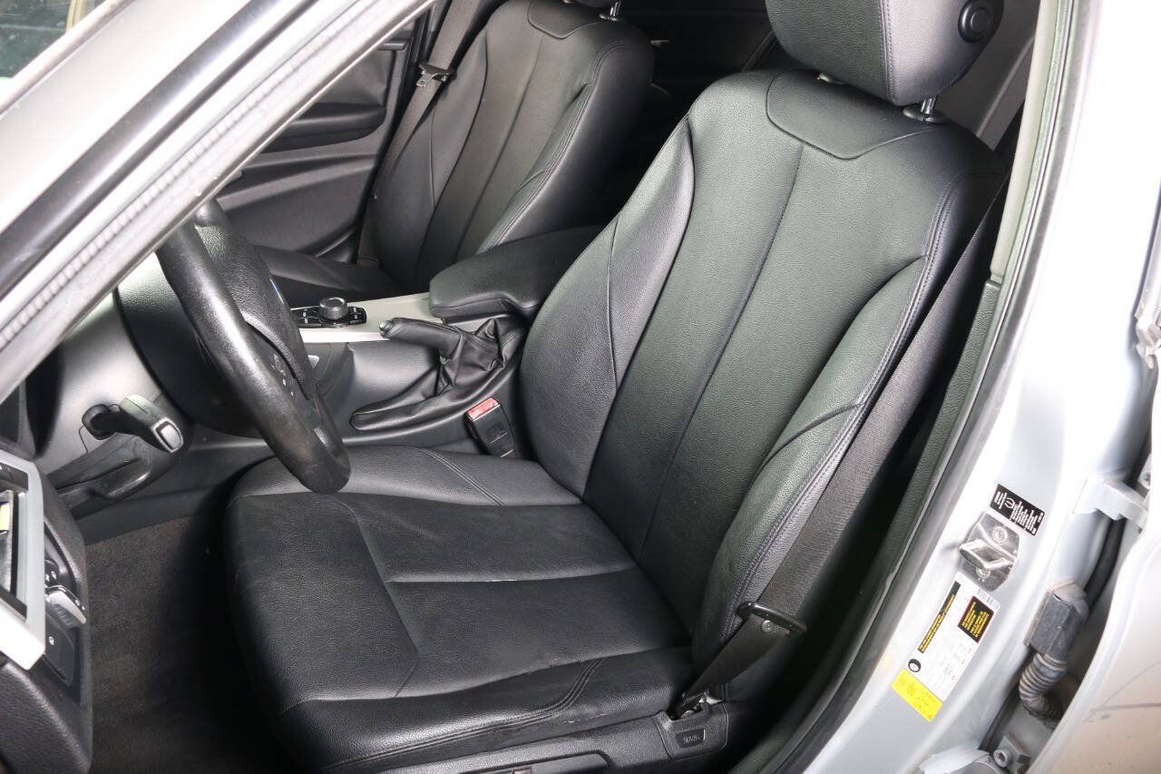 Used 2013 BMW 328i Sedan RWD image 27