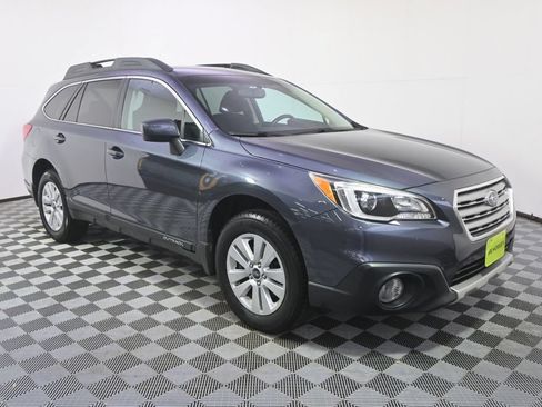 Used 2016 Subaru Outback 2.5i Premium w/ Popular Package #2 AWD/4WD image 8