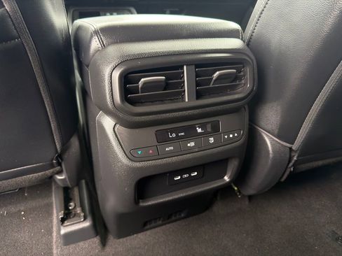 Certified 2025 Honda Pilot EX-L image 37