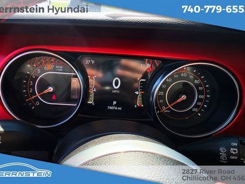 Used 2023 Jeep Wrangler Unlimited Rubicon image 11