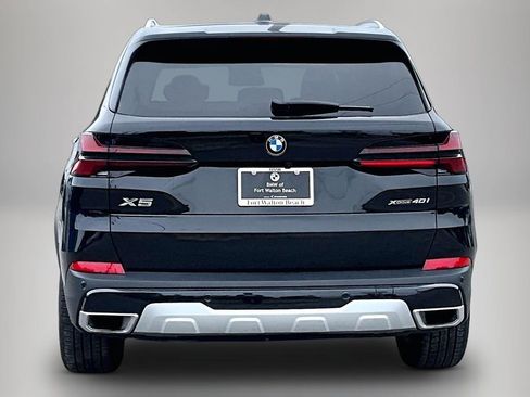 Used 2026 BMW X5 xDrive40i AWD/4WD image 3