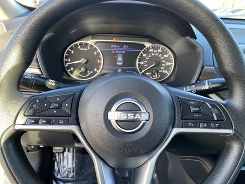 Used 2023 Nissan Altima 2.5 SV image 12