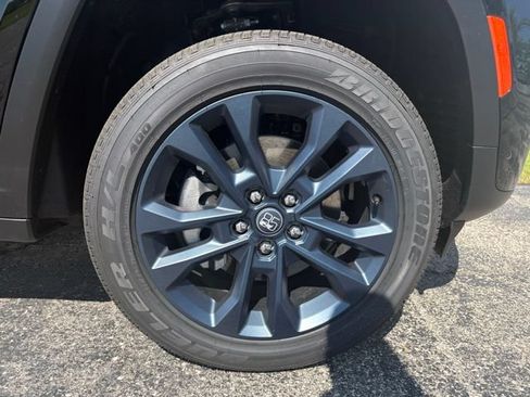 New 2026 Jeep Grand Cherokee L Limited AWD/4WD image 23