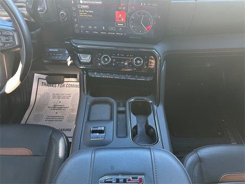 Used 2024 GMC Sierra 2500 AT4 w/ AT4 Premium Plus Package image 11