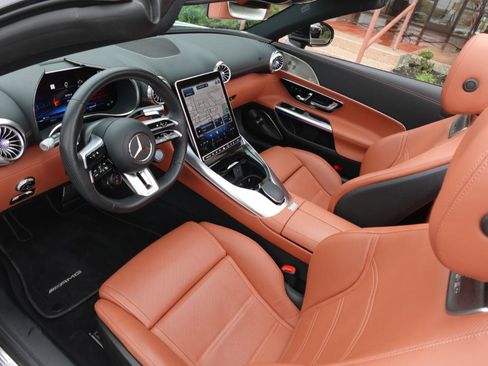 Used 2024 Mercedes-Benz SL 55 AMG 4MATIC image 11