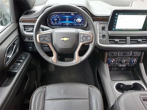 Used 2023 Chevrolet Tahoe High Country image 11