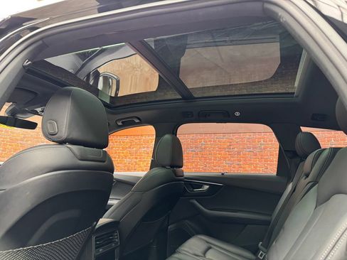 Used 2025 Audi Q7 3.0T Prestige AWD/4WD image 4