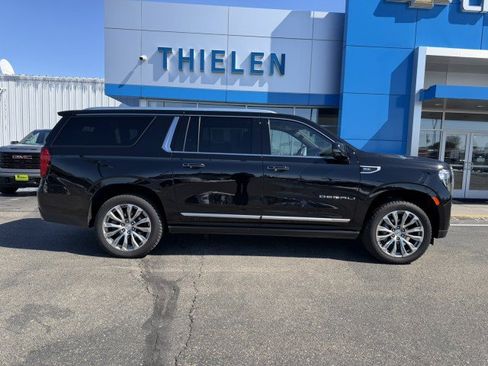 Certified 2021 GMC Yukon XL Denali w/ Denali Ultimate Package AWD/4WD image 1