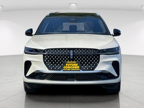 New 2026 Lincoln Nautilus Reserve AWD/4WD image 8