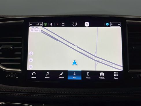 Used 2023 Chrysler Pacifica Pinnacle FWD image 15