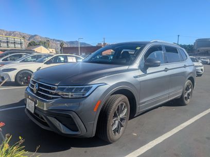 Certified 2022 Volkswagen Tiguan SE