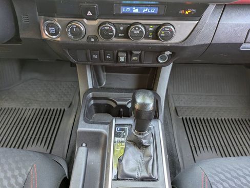 Used 2023 Toyota Tacoma SR5 AWD/4WD image 19