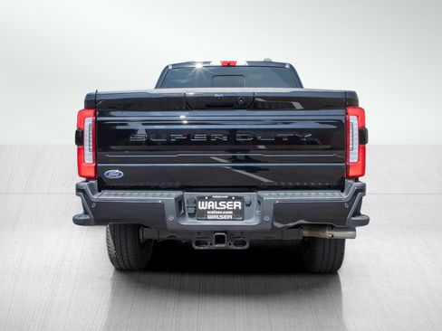 Used 2025 Ford F350 Platinum AWD/4WD image 4