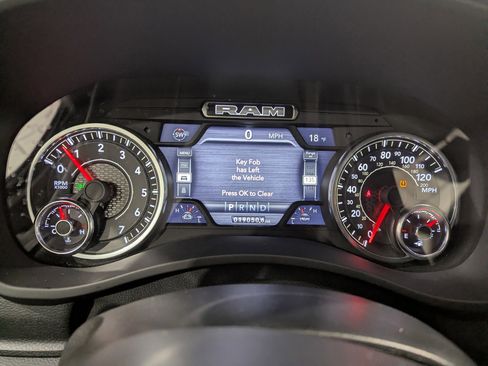 Used 2024 RAM 2500 Big Horn w/ Safety Group image 18