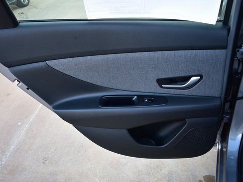 New 2026 Hyundai Elantra Limited FWD image 20
