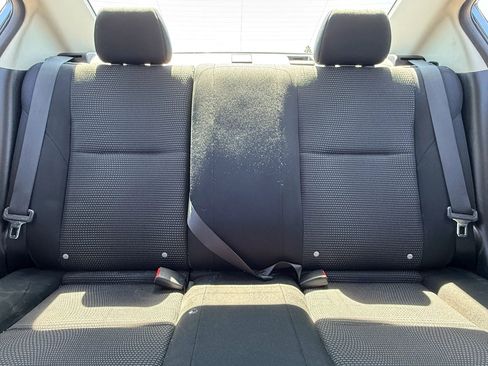 Used 2012 MAZDA MAZDA3 i Sport image 22