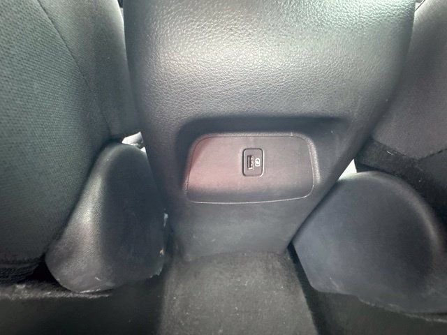 Used 2024 Nissan Sentra SV FWD image 12