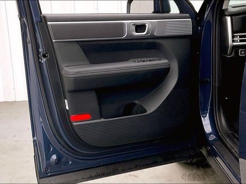Certified 2026 Hyundai Santa Fe SEL AWD/4WD image 10